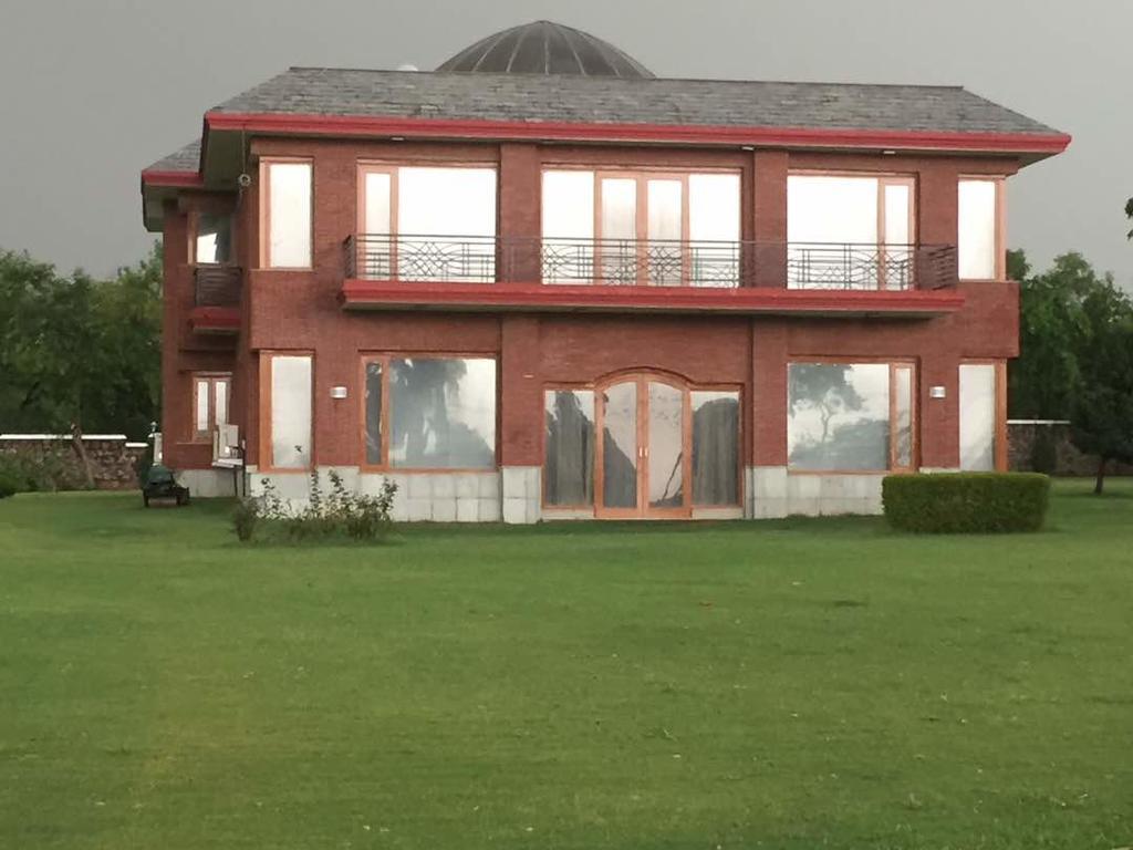 Jain Farms Hotel Gurgaon Exterior photo
