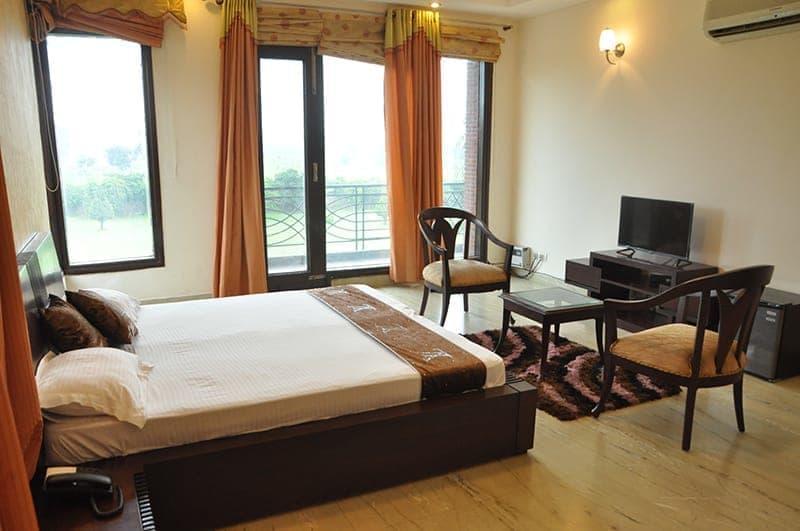 Jain Farms Hotel Gurgaon Exterior photo
